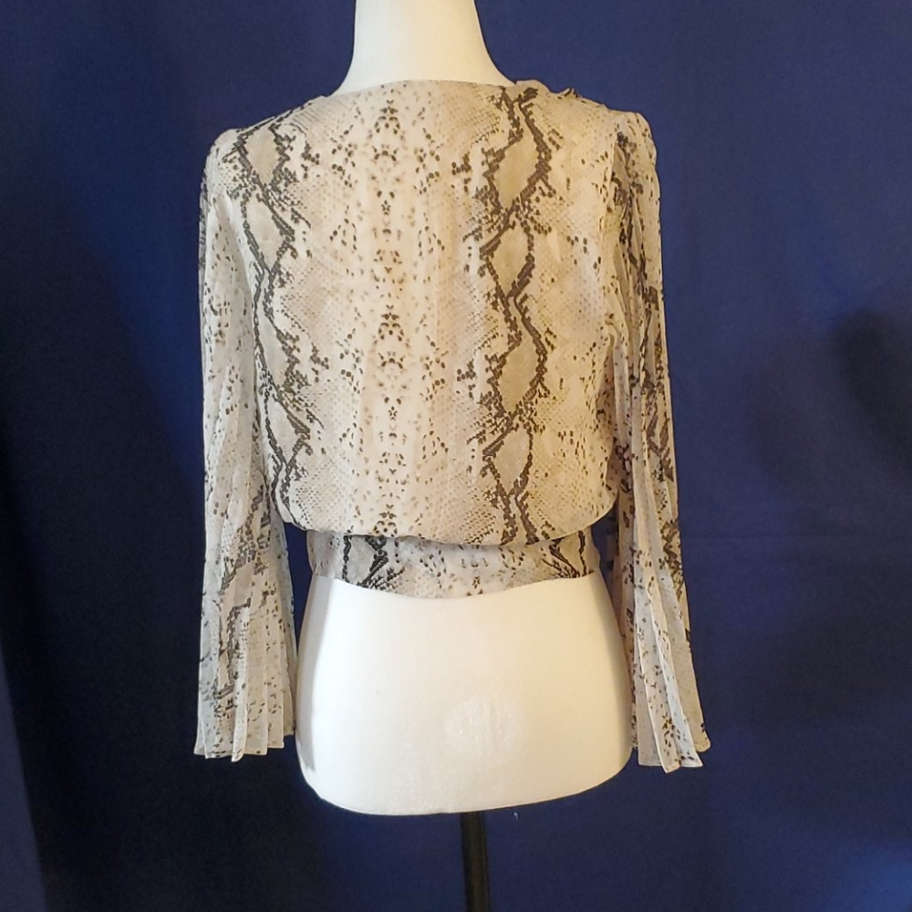 Crop top - Picture 3 of 8